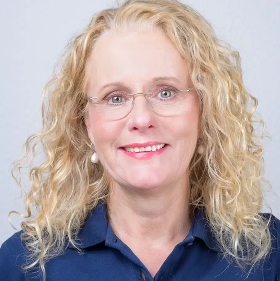 Dr. Anne Posthoff